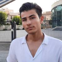 پویا رزیانی پروفایل